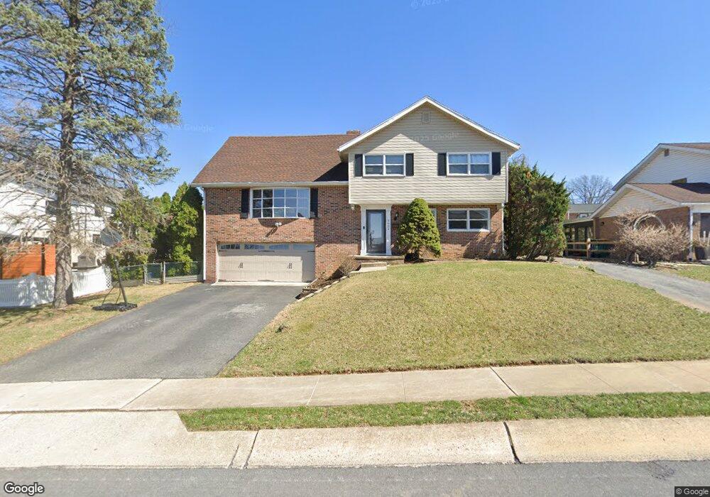 2602 Dalin Dr, Reading, PA 19609 - photo 1