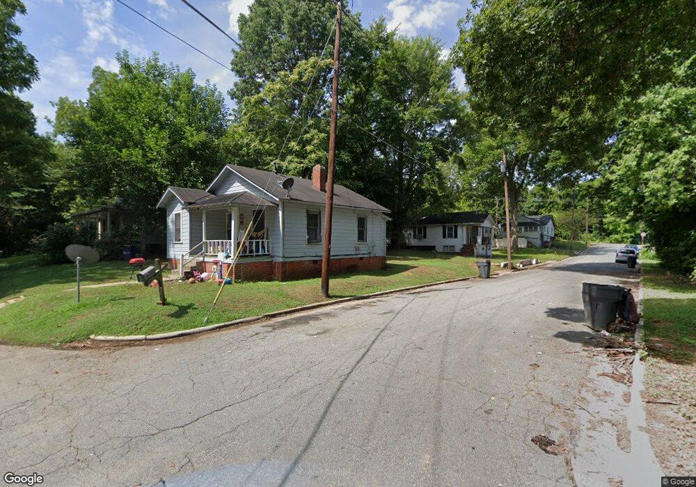 502 Pennsylvania Ave, Reidsville, NC 27320 - photo 1