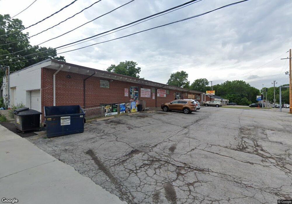 1207 E Locust St, Davenport, IA 52803 - photo 1