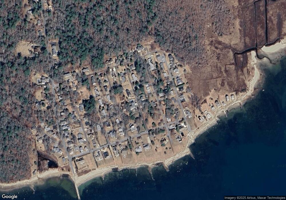 8 Oaklawn Ave, Mattapoisett, MA 02739 - photo 1