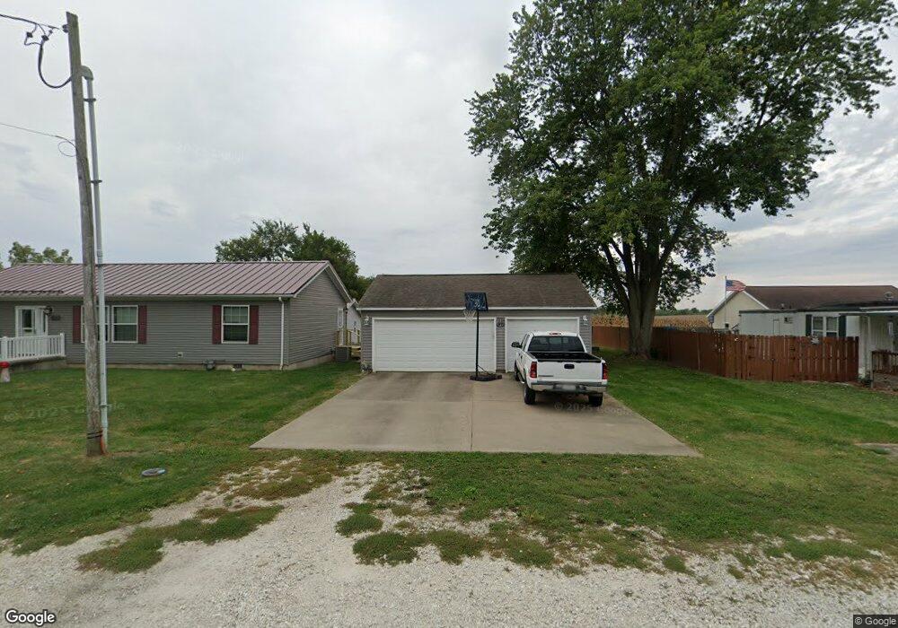 432 W Beardstown St, Virginia, IL 62691 - photo 1