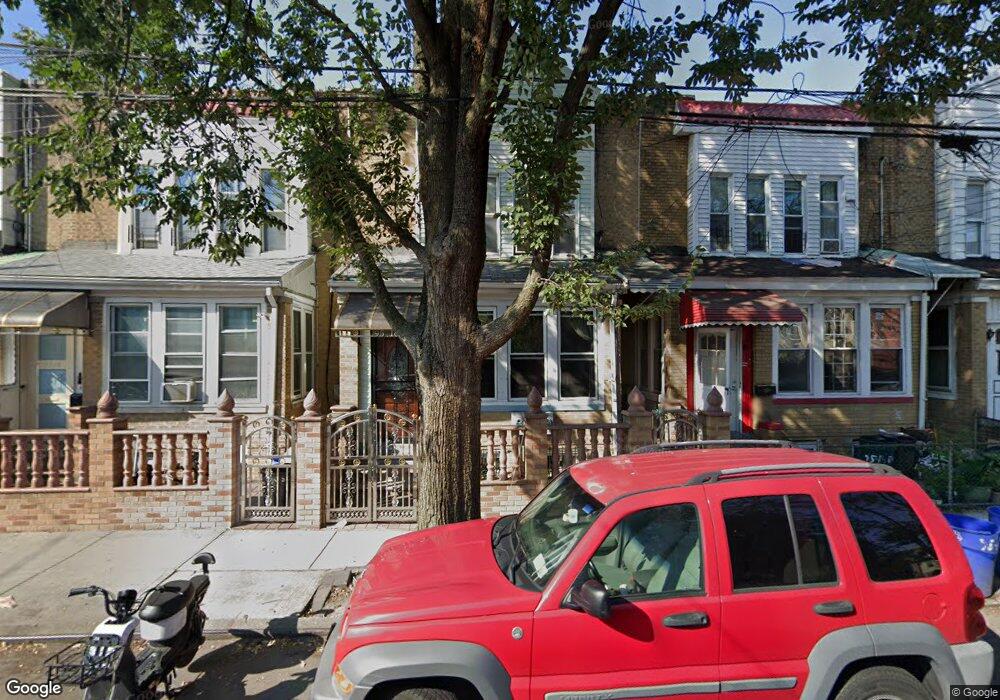 9514 80th St, Ozone Park, NY 11416 - photo 1