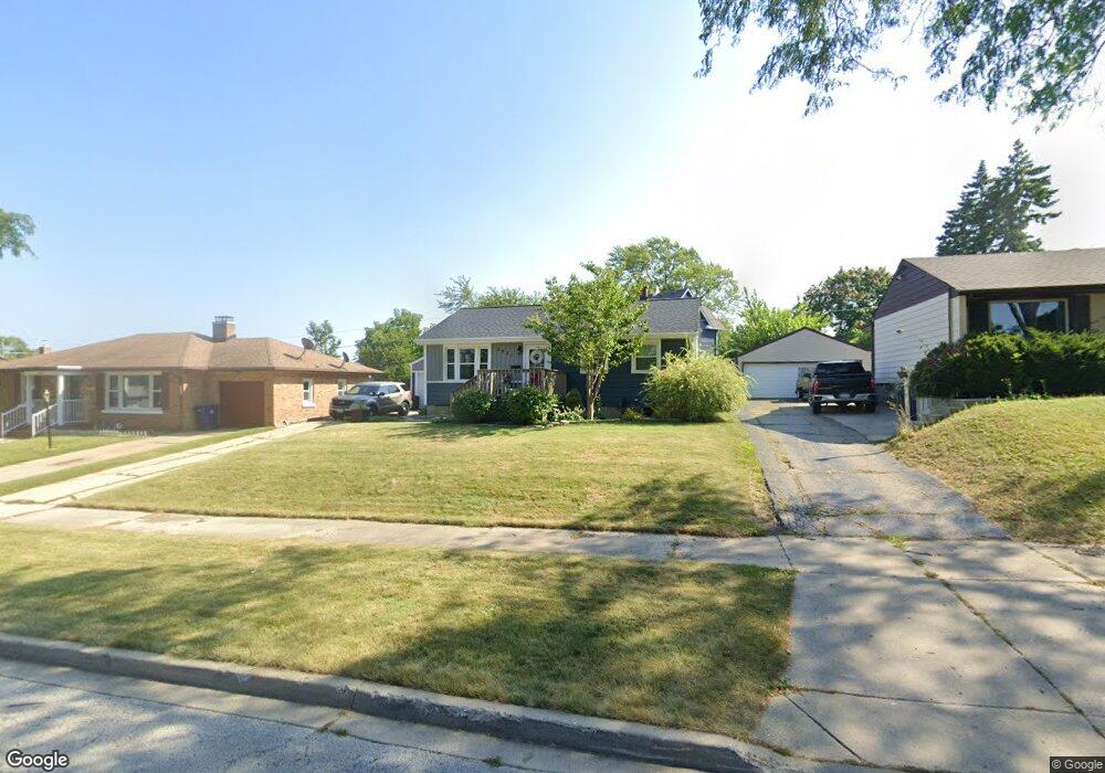2021 Pearsall Pkwy, Waukegan, IL 60085 - photo 1