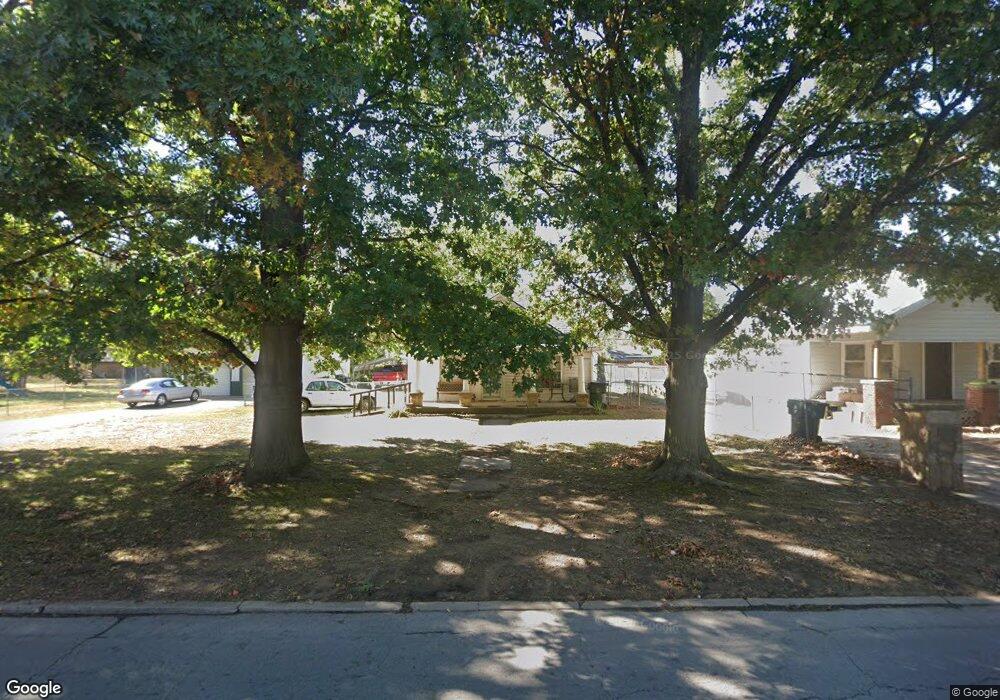 920 N Oklahoma Ave, Okmulgee, OK 74447 - photo 1