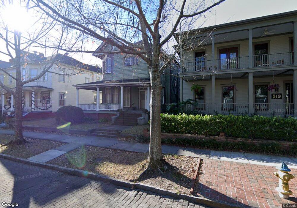 521 E Waldburg St, Savannah, GA 31401 - photo 1