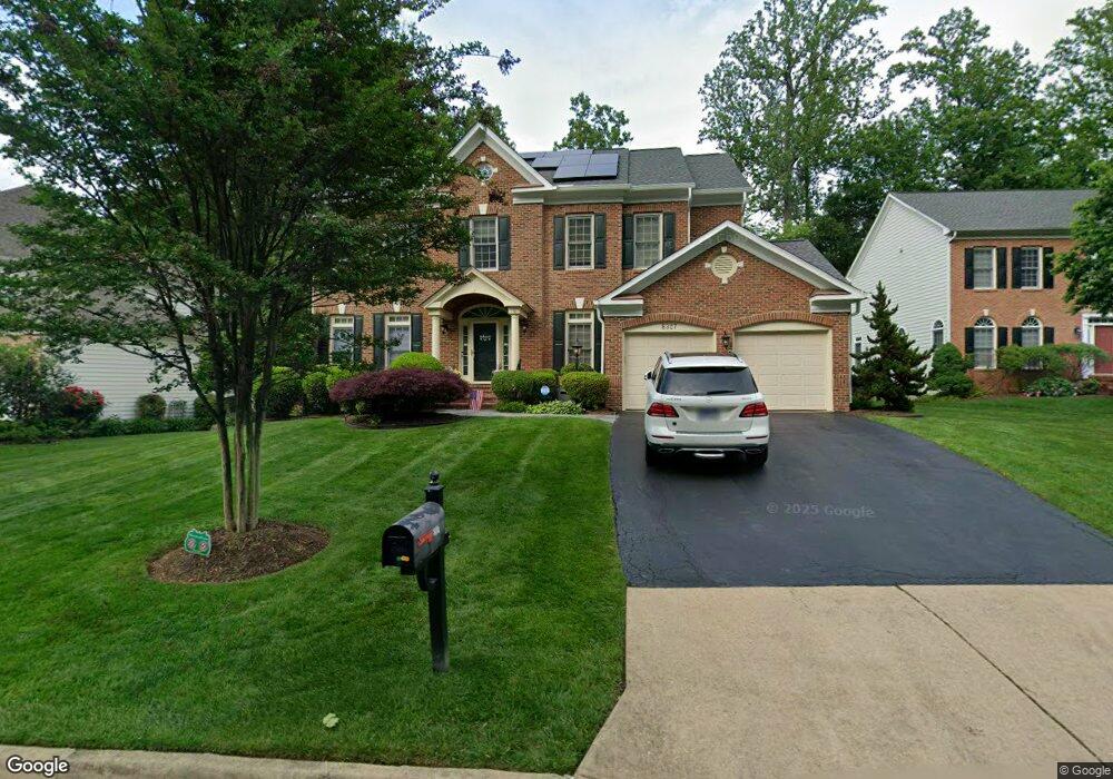 6327 Wilmington Dr, Burke, VA 22015 - photo 1