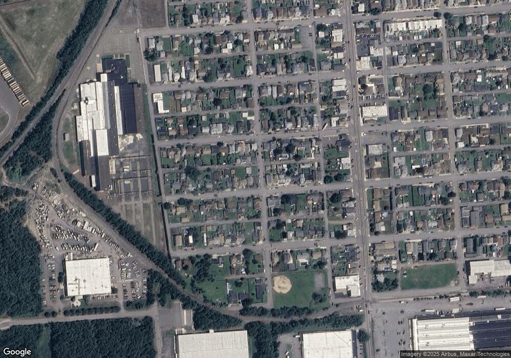 498 S Cedar St, Hazleton, PA 18201 - photo 1