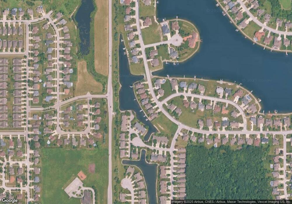 10410 Doubletree Dr S, Crown Point, IN 46307 - photo 1