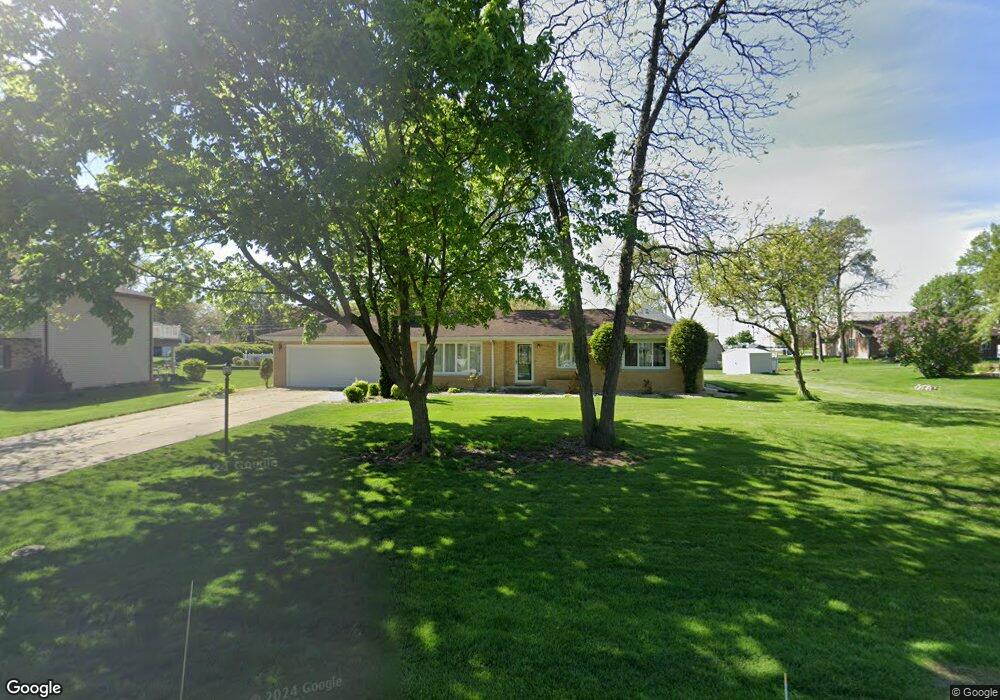 681 Hemlock Dr, Crown Point, IN 46307 - photo 1