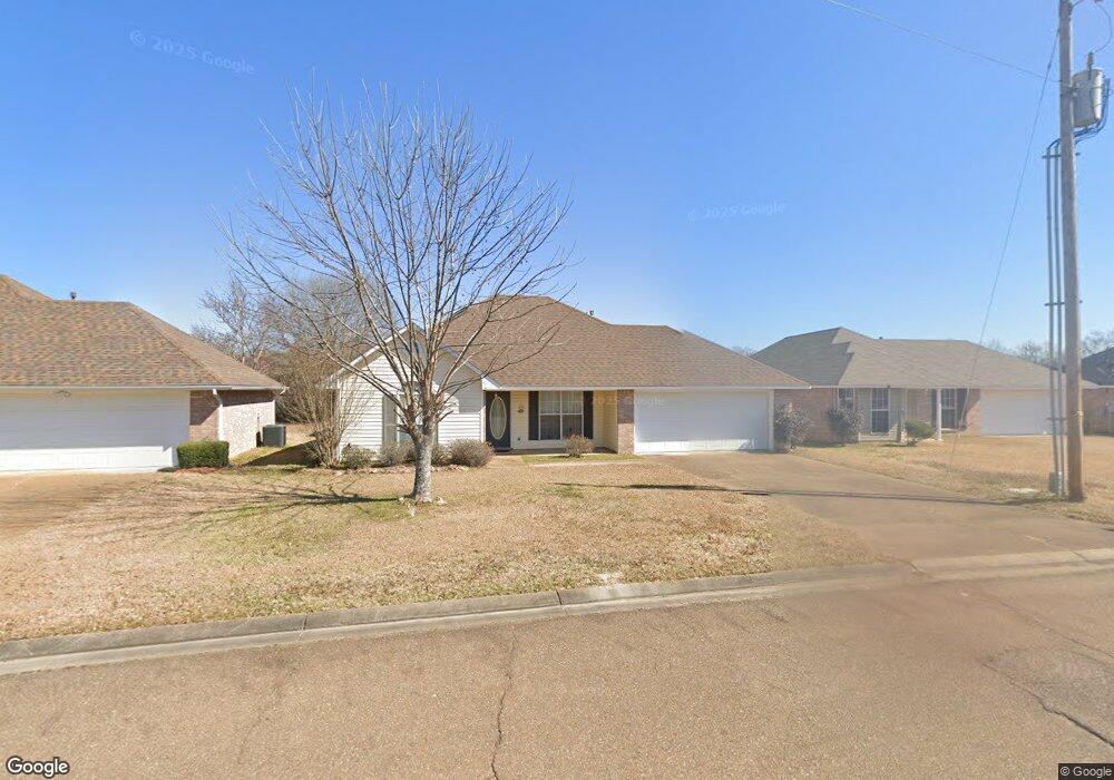 1030 Bullrun Dr, Byram, MS 39272 - photo 1