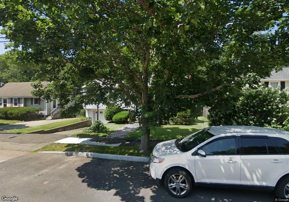 207 Elliot Ave, Quincy, MA 02171 - photo 1