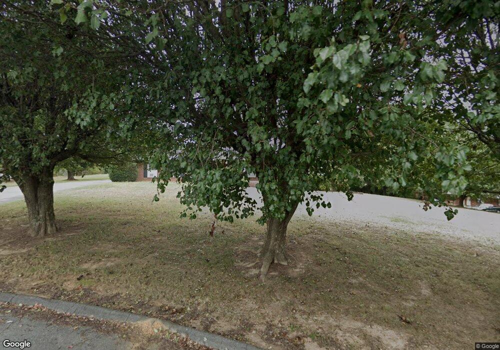 232 Columbus Cir NE, Calhoun, GA 30701 - photo 1