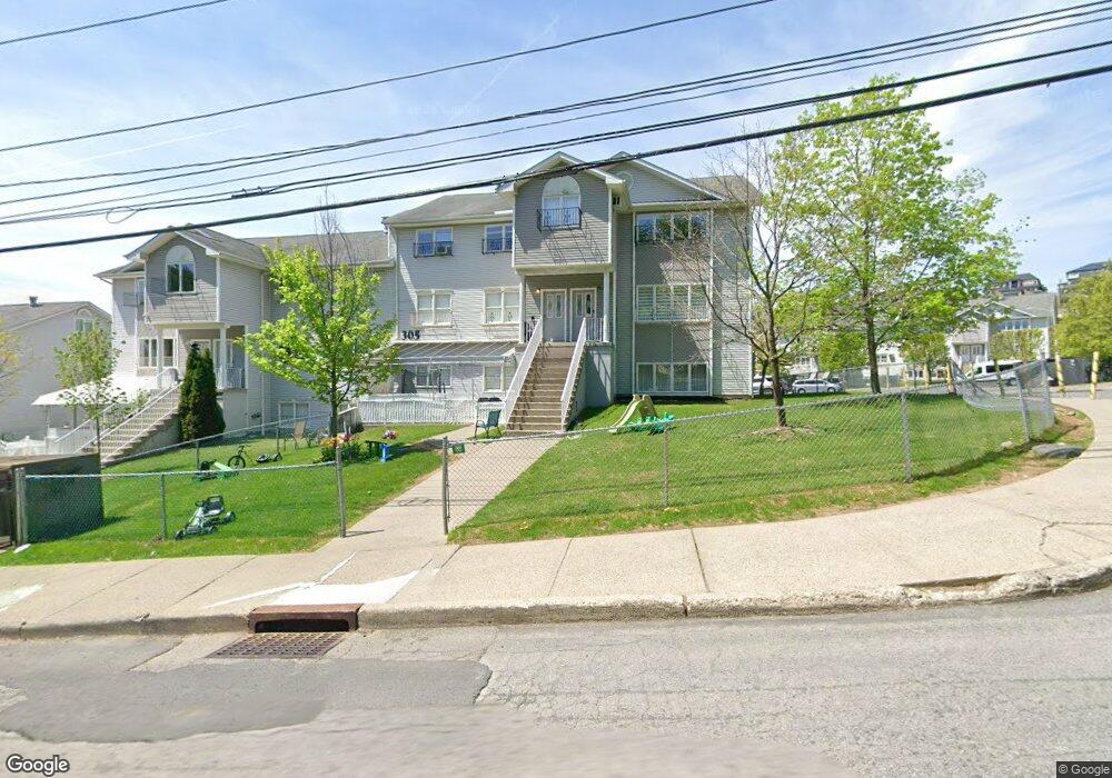 305 Forest Rd unit 201, Monroe, NY 10950 - photo 1