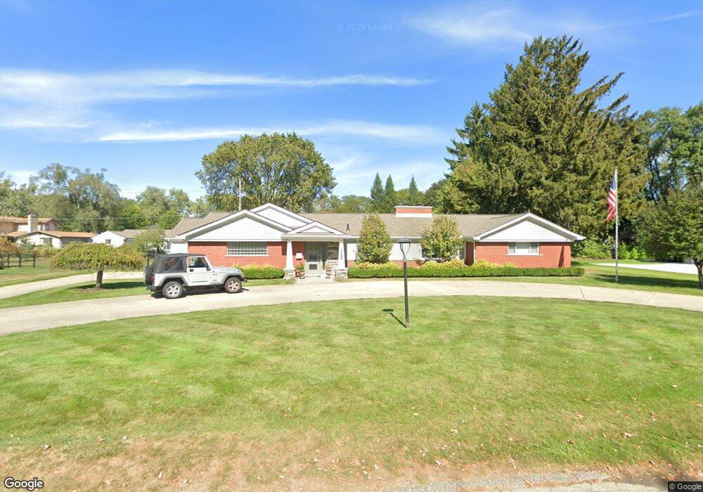 3140 Middlebury Ln, Bloomfield Hills, MI 48301 - photo 1