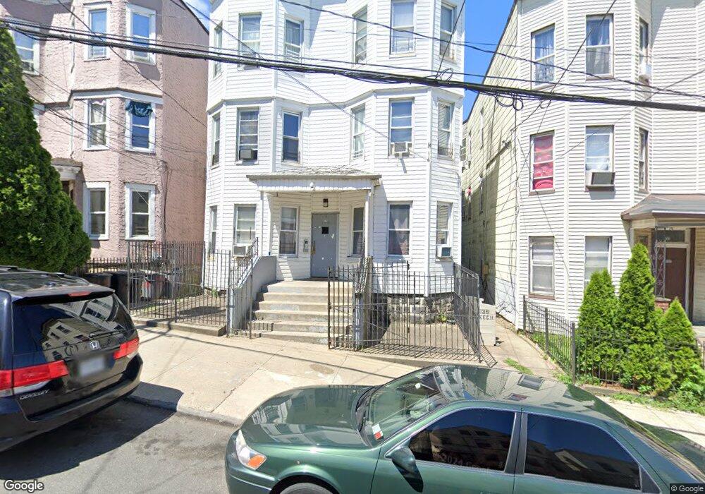 139 Beech St unit 3L, Yonkers, NY 10701 - photo 1