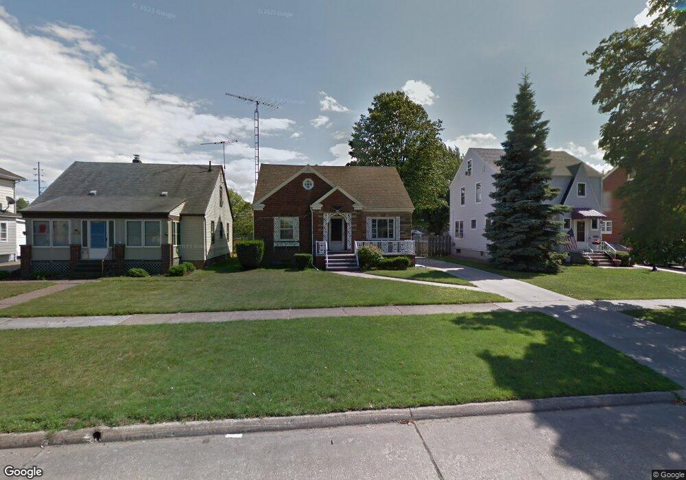 1962 E 34th St, Lorain, OH 44055 - photo 1
