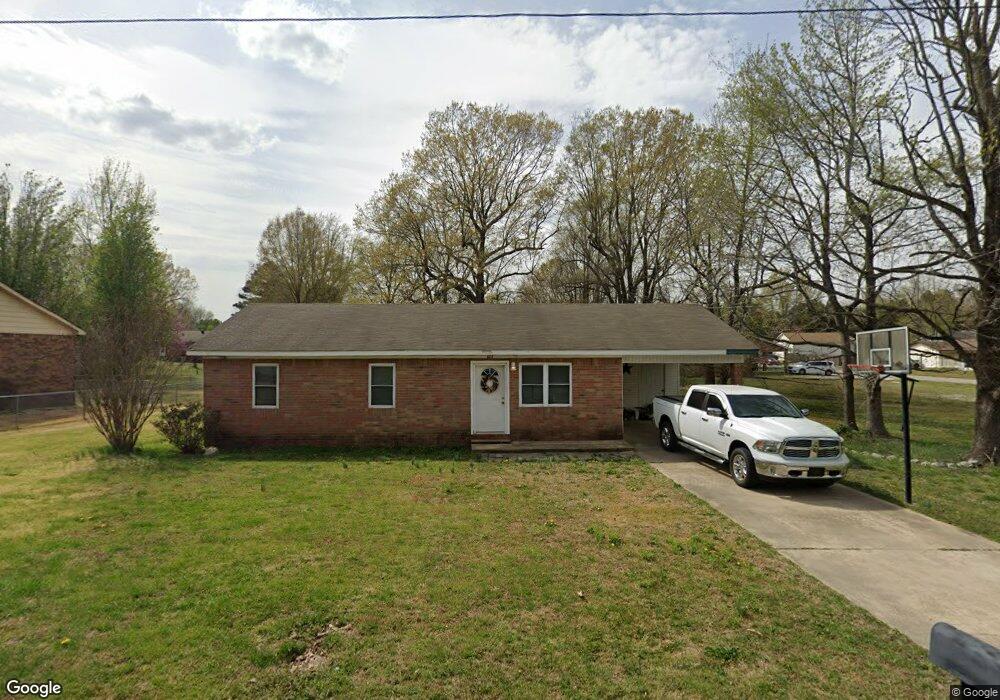 404 Hidden Valley Dr, Paragould, AR 72450 - photo 1