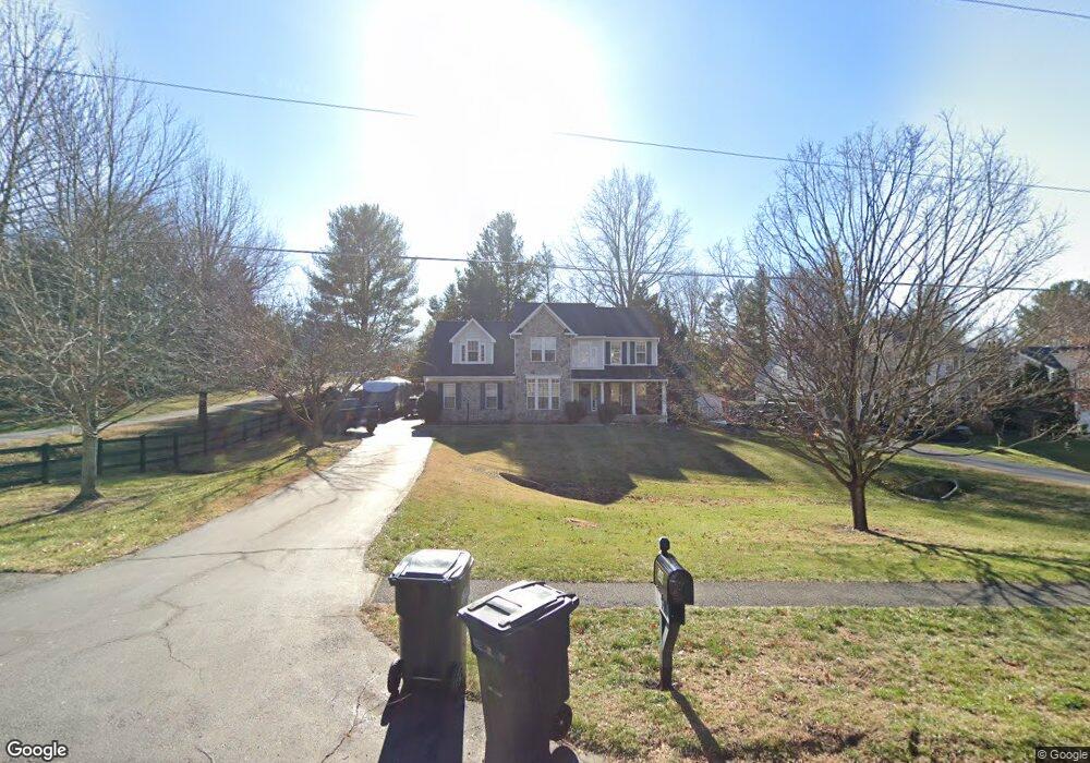 540 S Nursery Ave, Purcellville, VA 20132 - photo 1