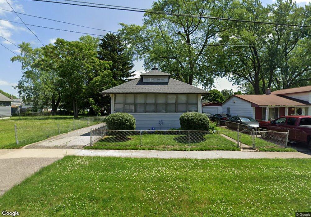 2029 Burr Blvd, Flint, MI 48503 - photo 1