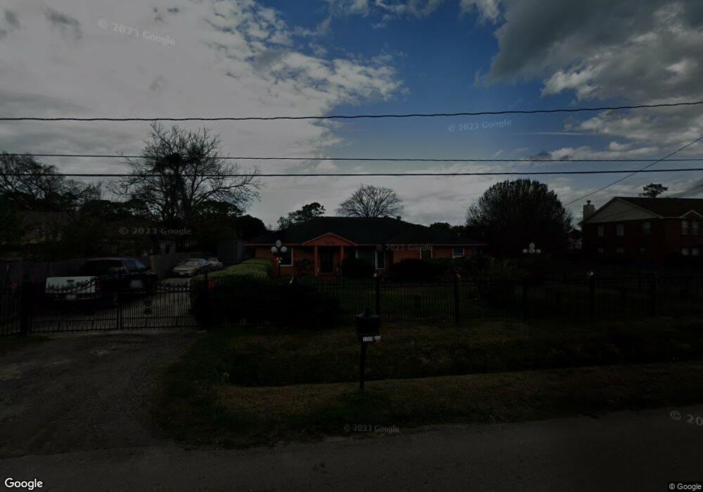 7209 Banyan St, Houston, TX 77028 - photo 1