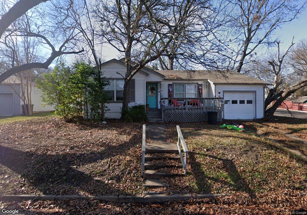 702 Jackson St, Weatherford, TX 76086 - photo 1