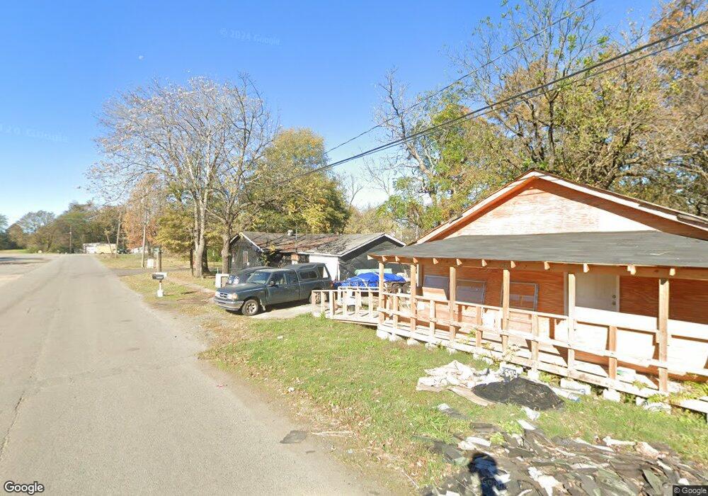 402 N Spring St, Stuttgart, AR 72160 - photo 1