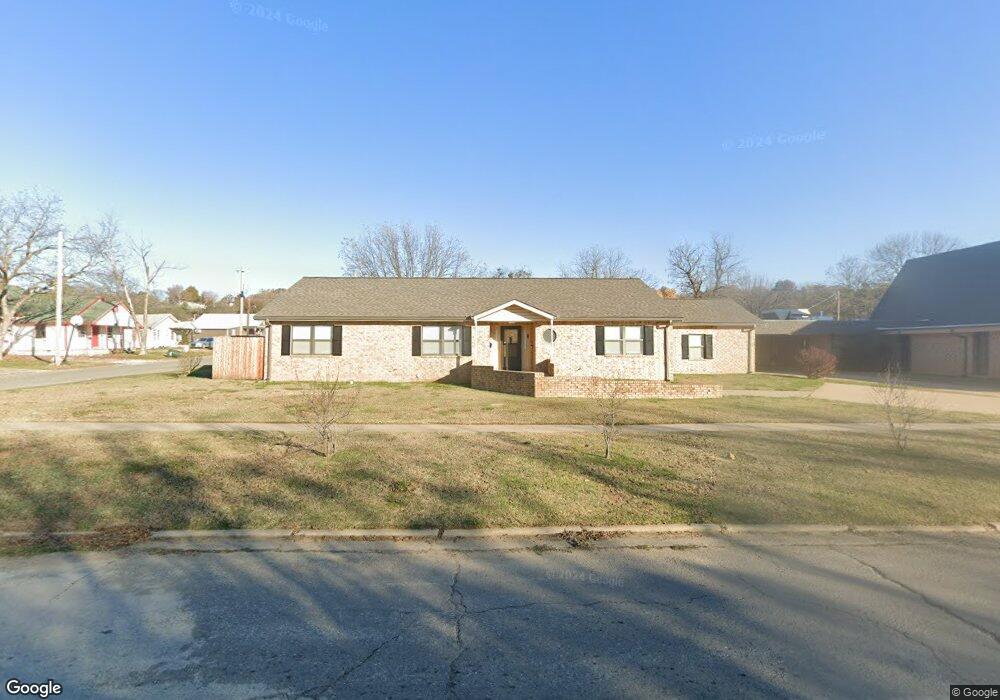 1016 W Gentry St, Henryetta, OK 74437 - photo 1