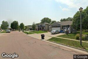 721 S Poplar Dr, Lennox, SD 57039