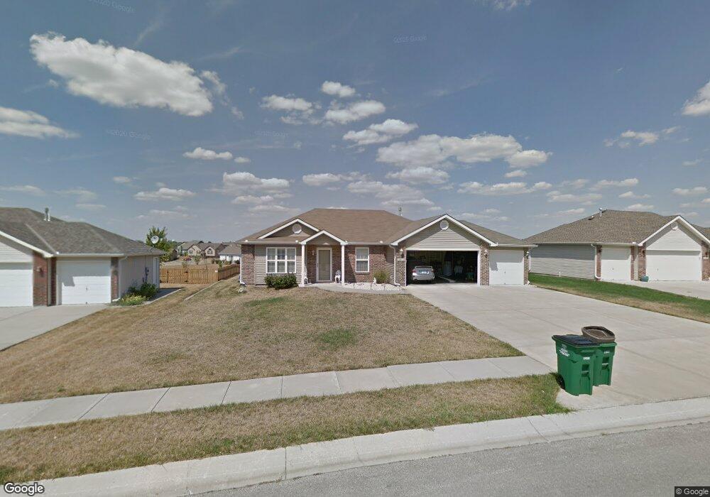 1104 Bristol Dr, Raymore, MO 64083 - photo 1