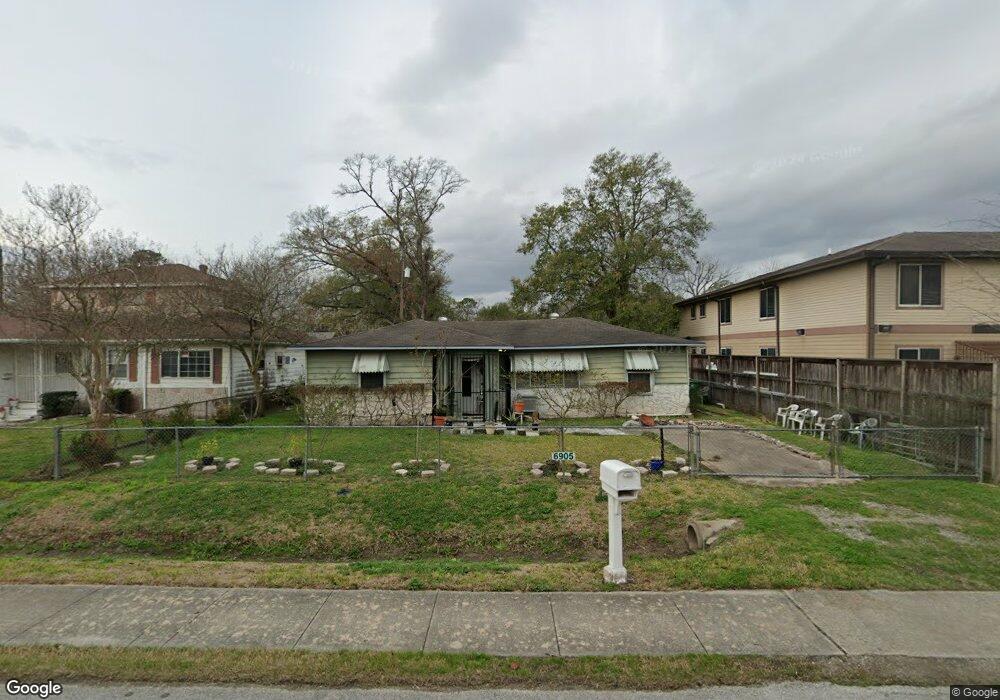 6905 Cathcart Dr, Houston, TX 77091 - photo 1