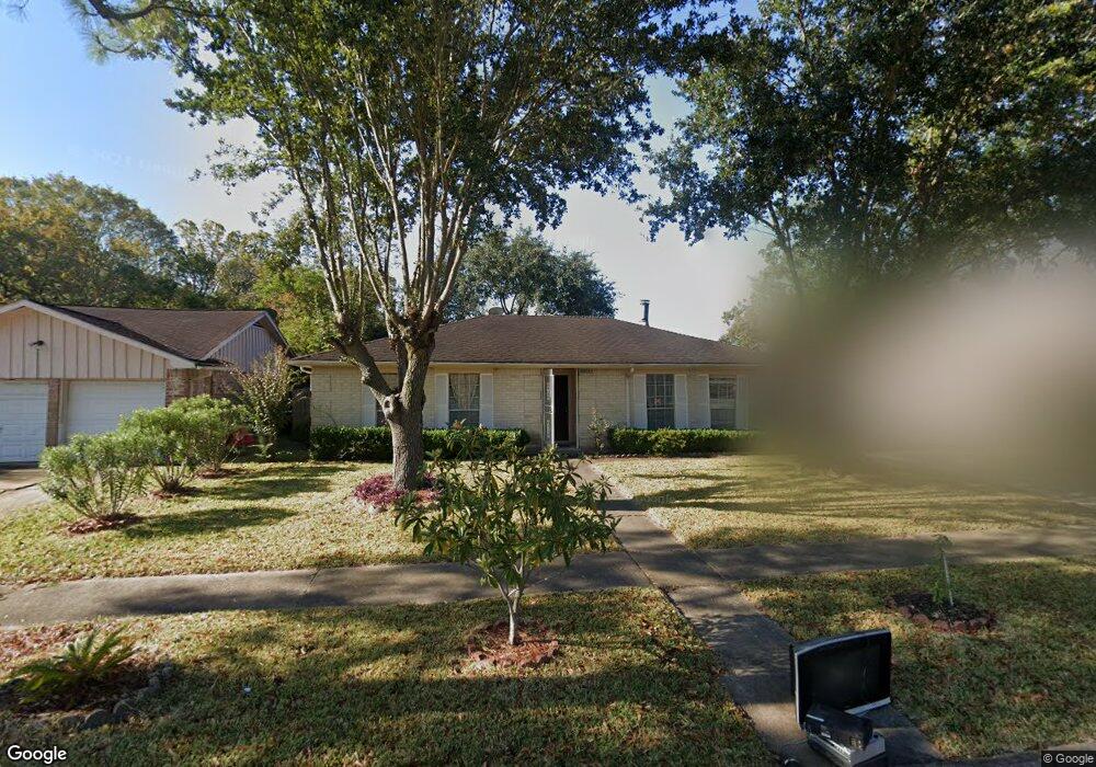 11830 Kirkway Dr, Houston, TX 77089 - photo 1