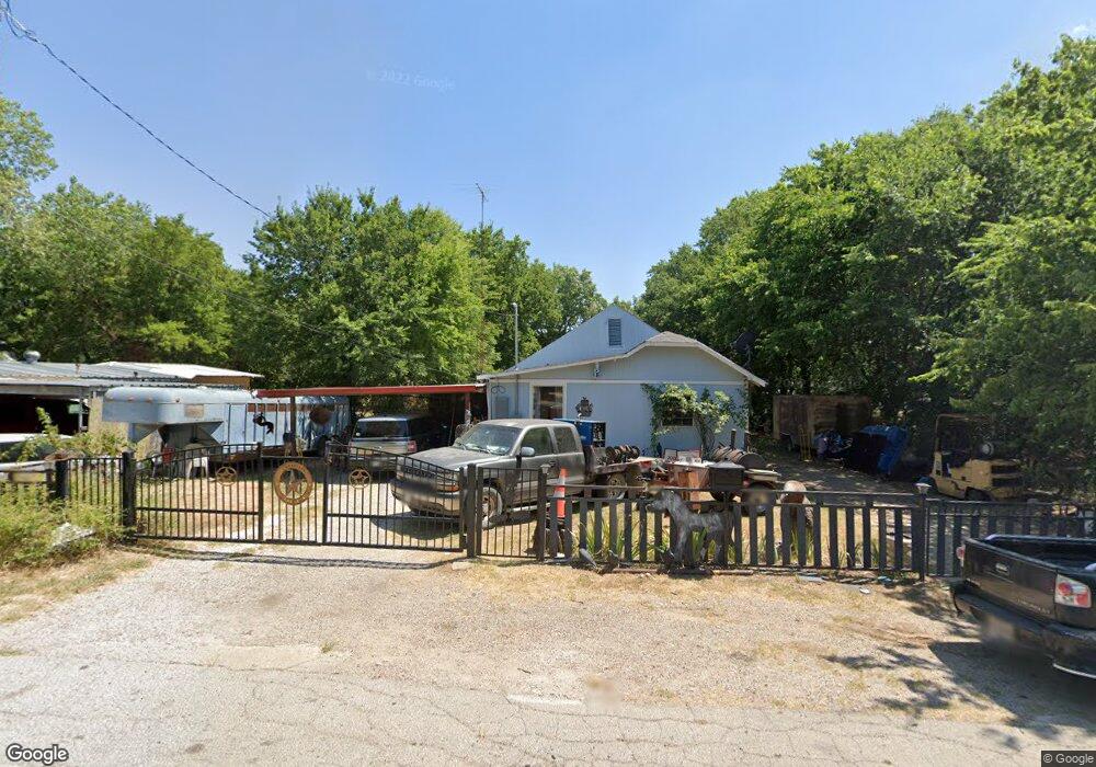 1006 Dodge St, Gainesville, TX 76240 - photo 1