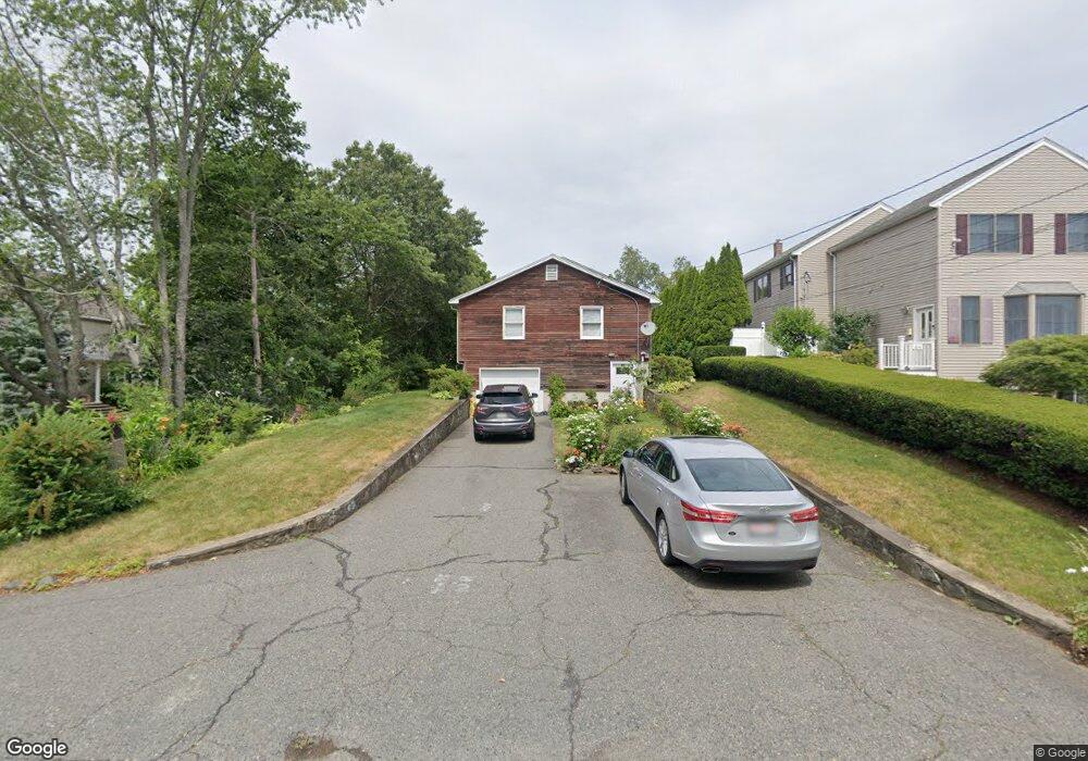 46 Crowdis St, Salem, MA 01970 - photo 1