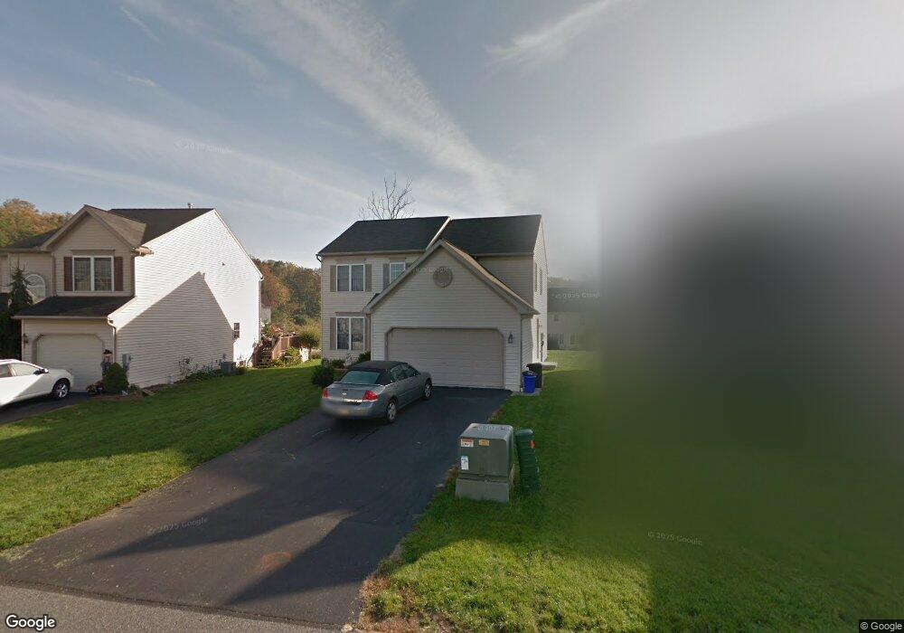 5 Ravine Dr, Reading, PA 19607 - photo 1