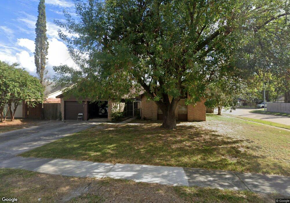 3315 Willow Tree Dr, Houston, TX 77066 - photo 1