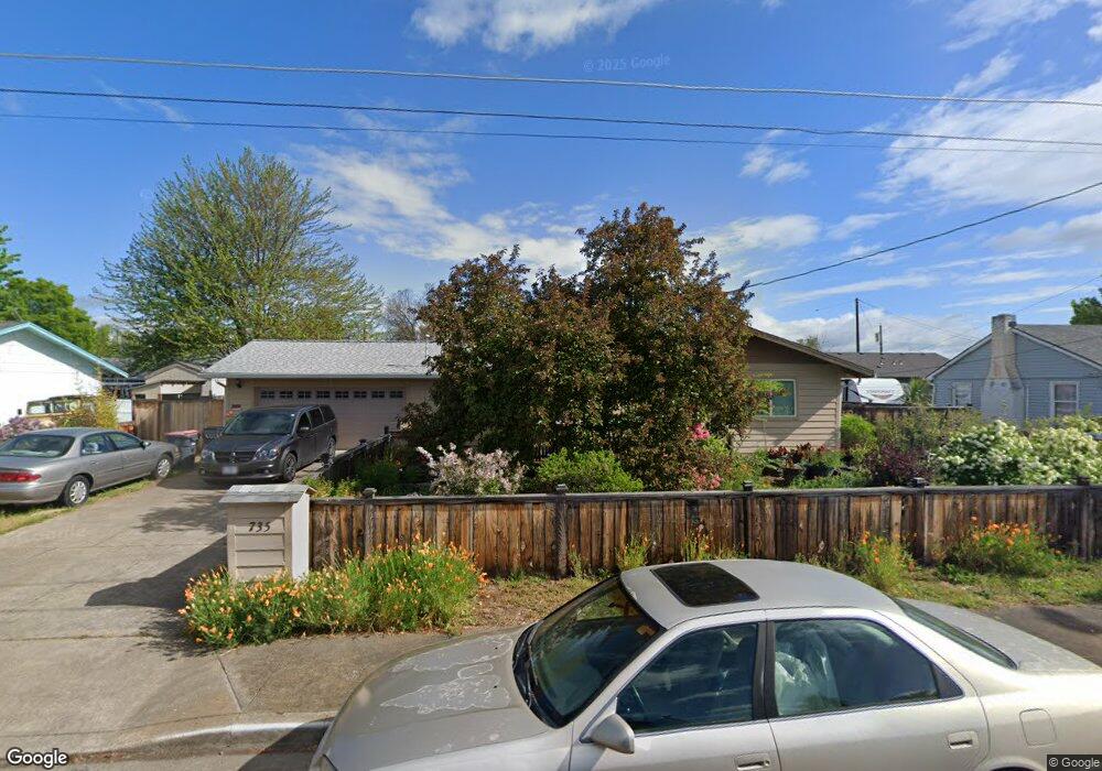 735 Ash St, Central Point, OR 97502 - photo 1