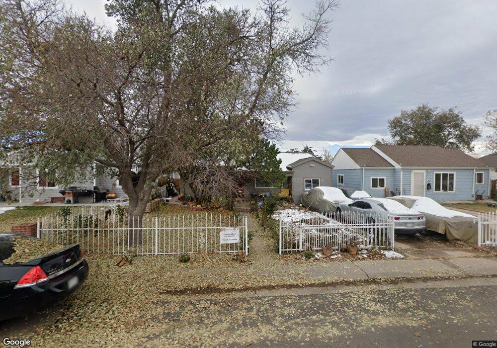 1609 Macon St, Aurora, CO 80010 - photo 1