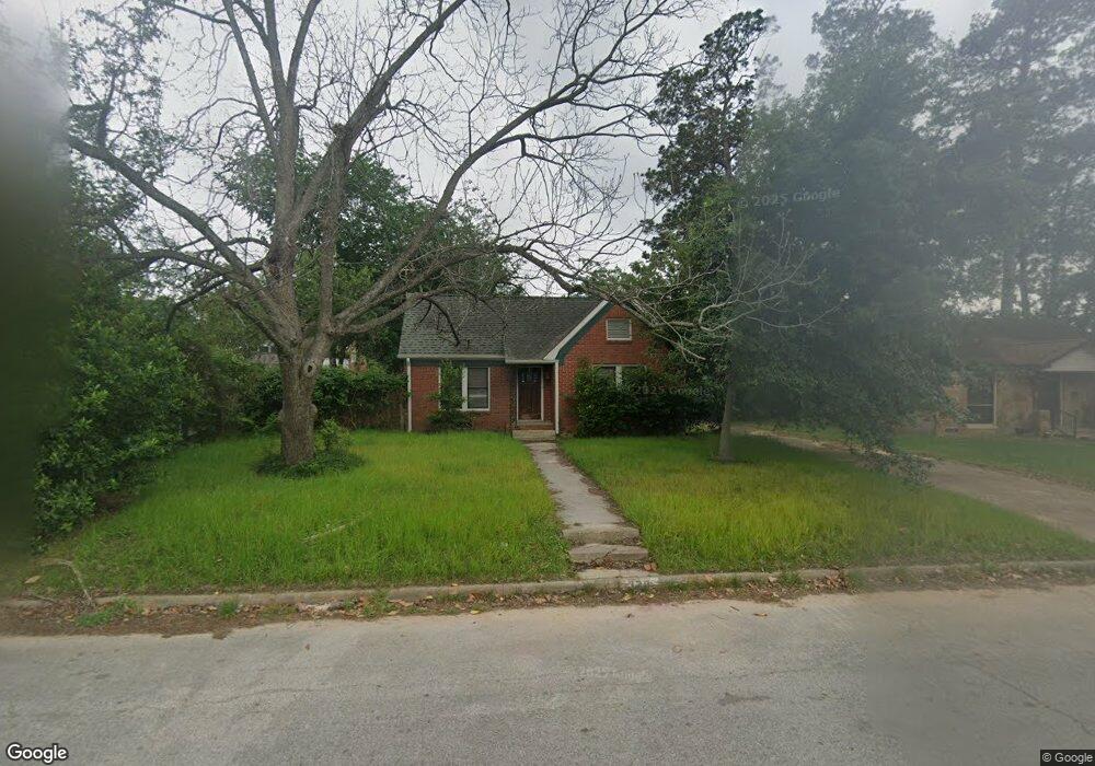 320 Kelley St, Houston, TX 77009 - photo 1