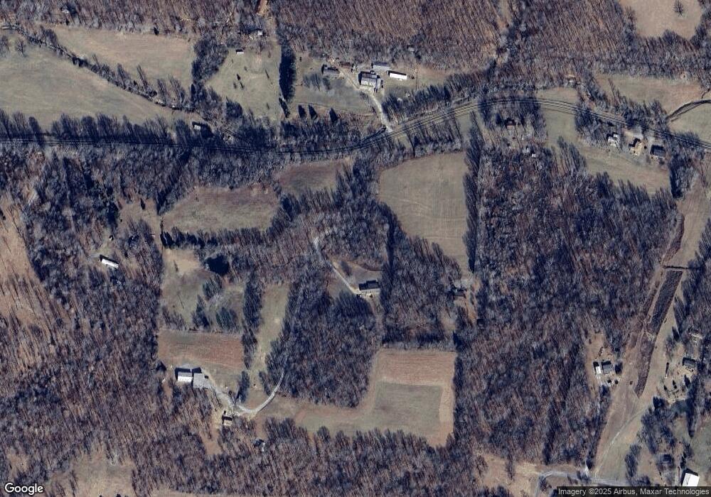 9160 S Main St, Tennessee Ridge, TN 37178 - photo 1