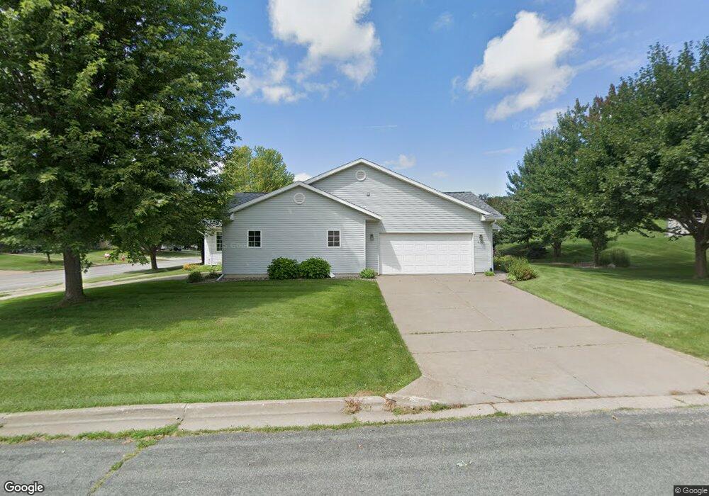 530 Regent Dr, La Crescent, MN 55947 - photo 1