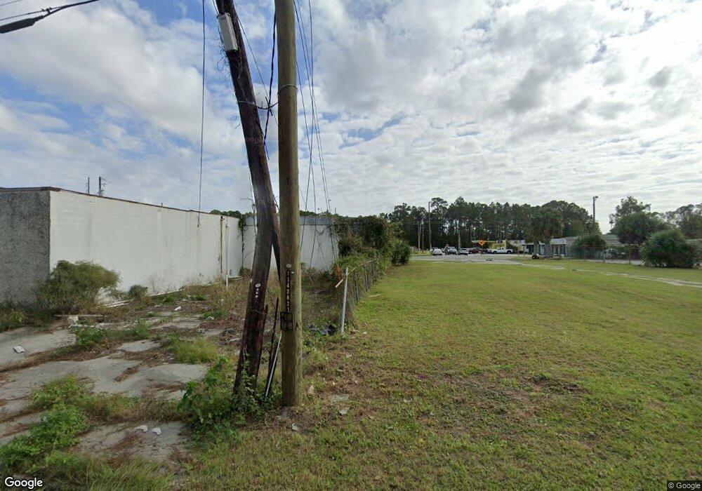 1810 2nd St, Brunswick, GA 31520 - photo 1