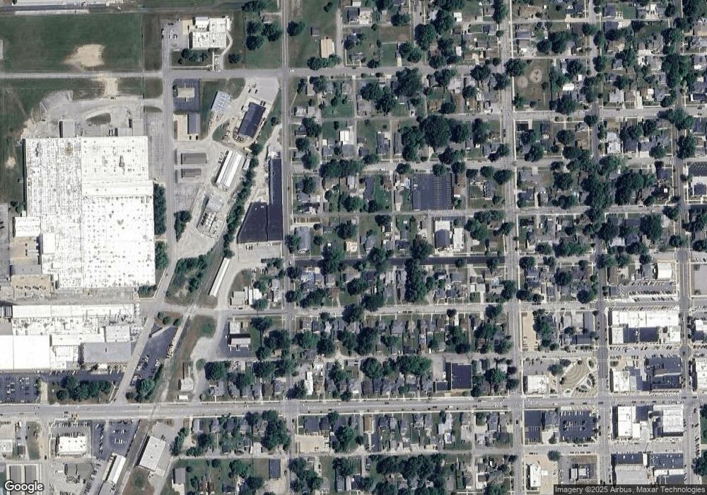 342 W 4th St, Auburn, IN 46706 - photo 1