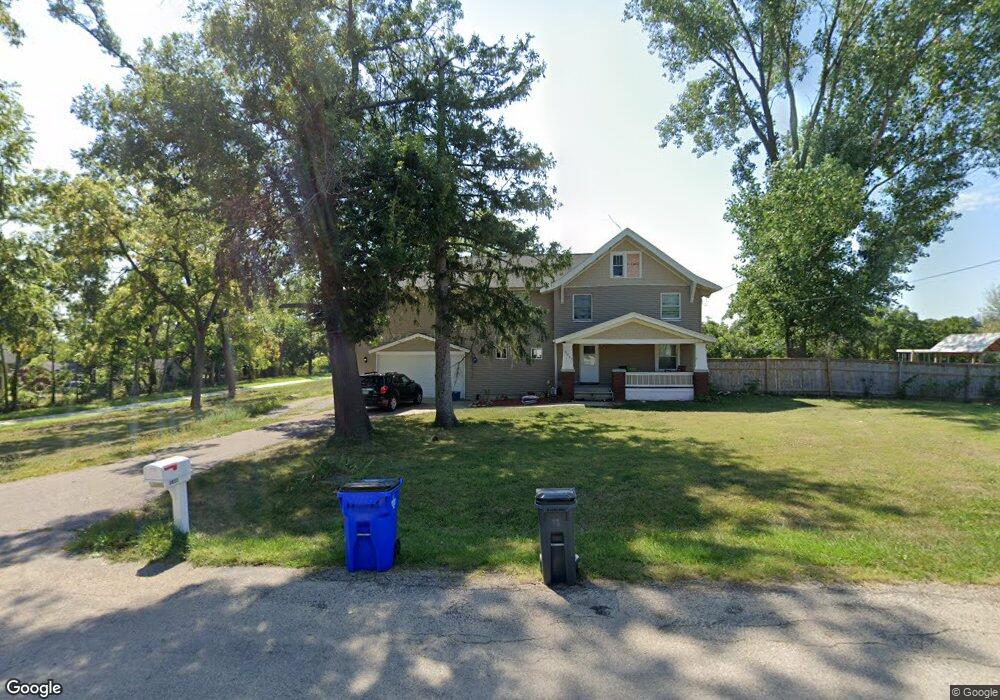 3937 Crestwood Dr NW, Cedar Rapids, IA 52405 - photo 1