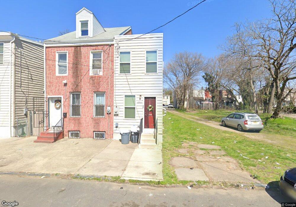 723 Mount Vernon St, Camden, NJ 08103 - photo 1