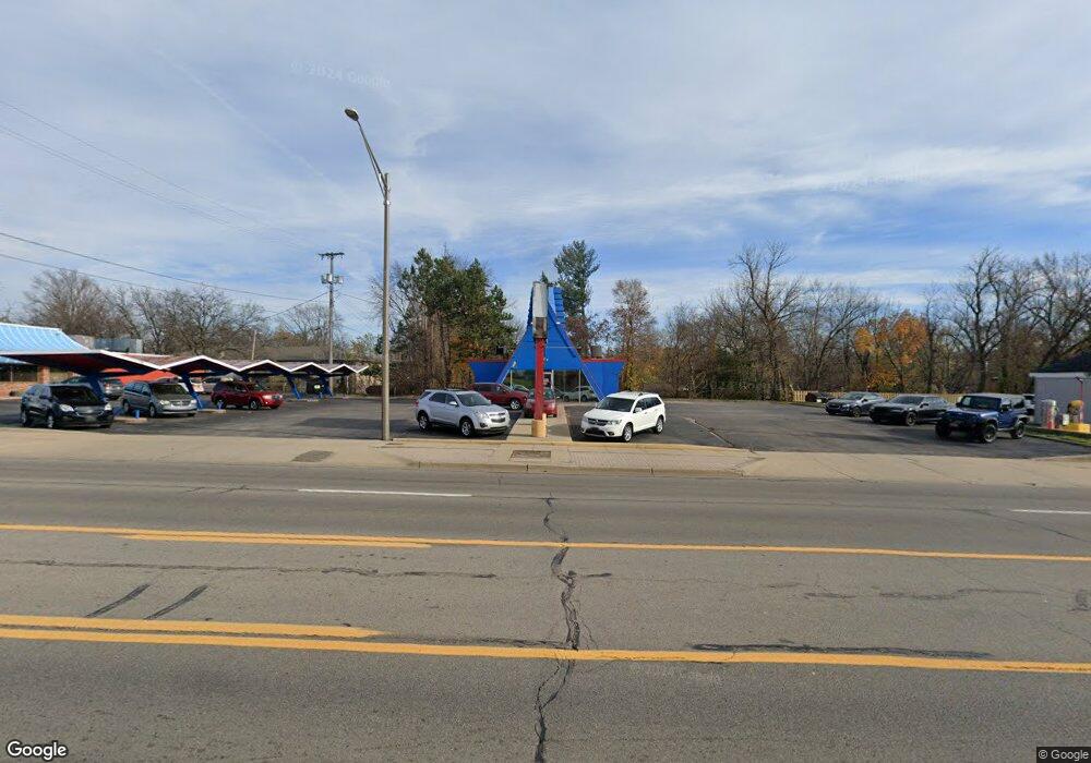 3121 S Cedar St, Lansing, MI 48910 - photo 1