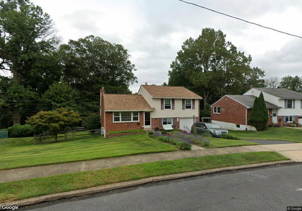 714 Cambridge Rd, Brookhaven, PA 19015 - photo 1
