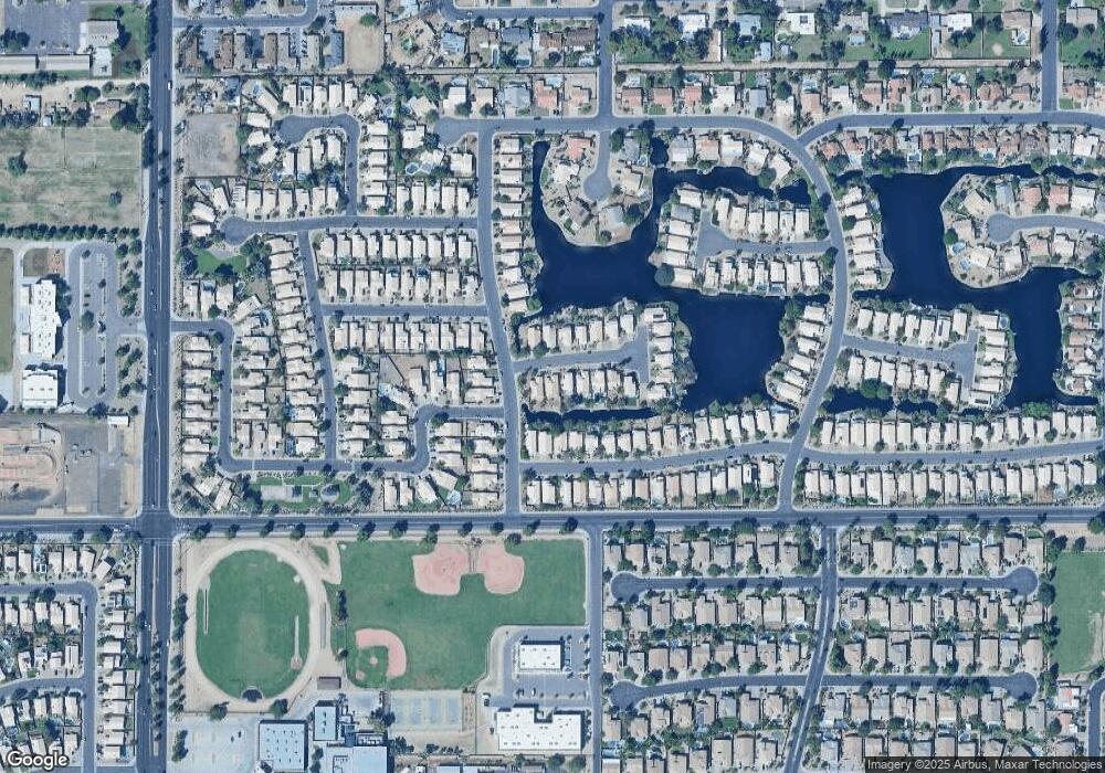 1239 E Chicago Cir, Chandler, AZ 85225 - photo 1