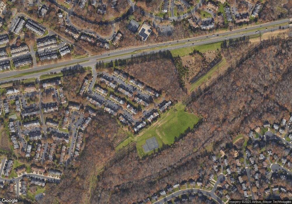 13805 Fount Beattie Ct, Centreville, VA 20121 - photo 1