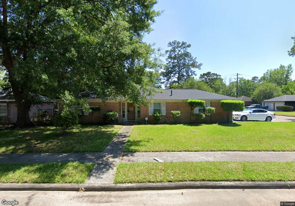7702 Parker Rd, Houston, TX 77016 - photo 1