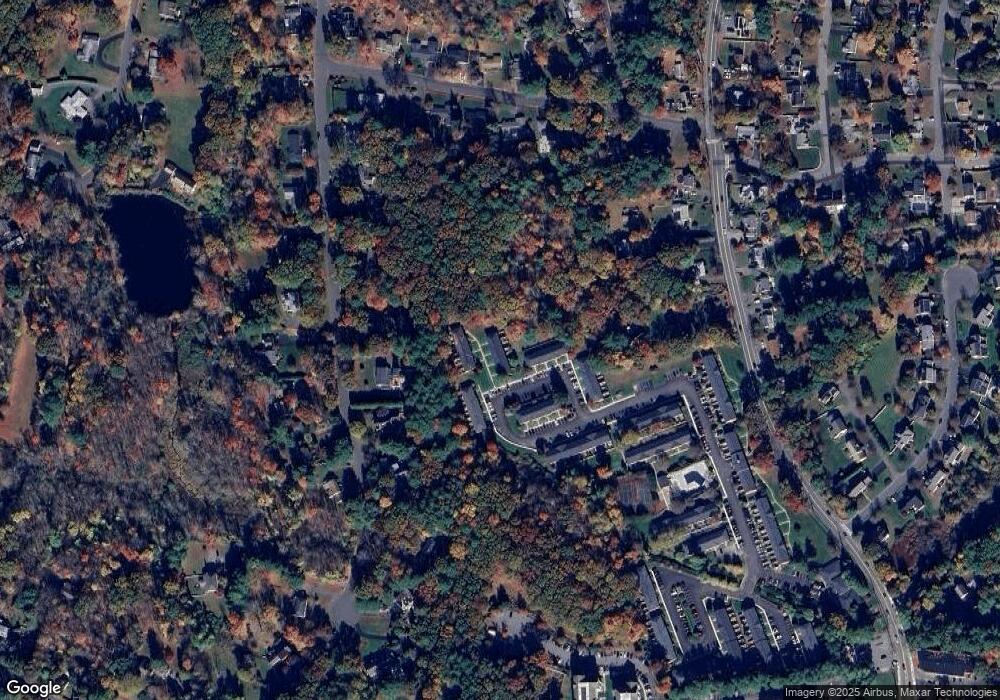 504 Windsor Dr unit 504,5, Framingham, MA 01701 - photo 1